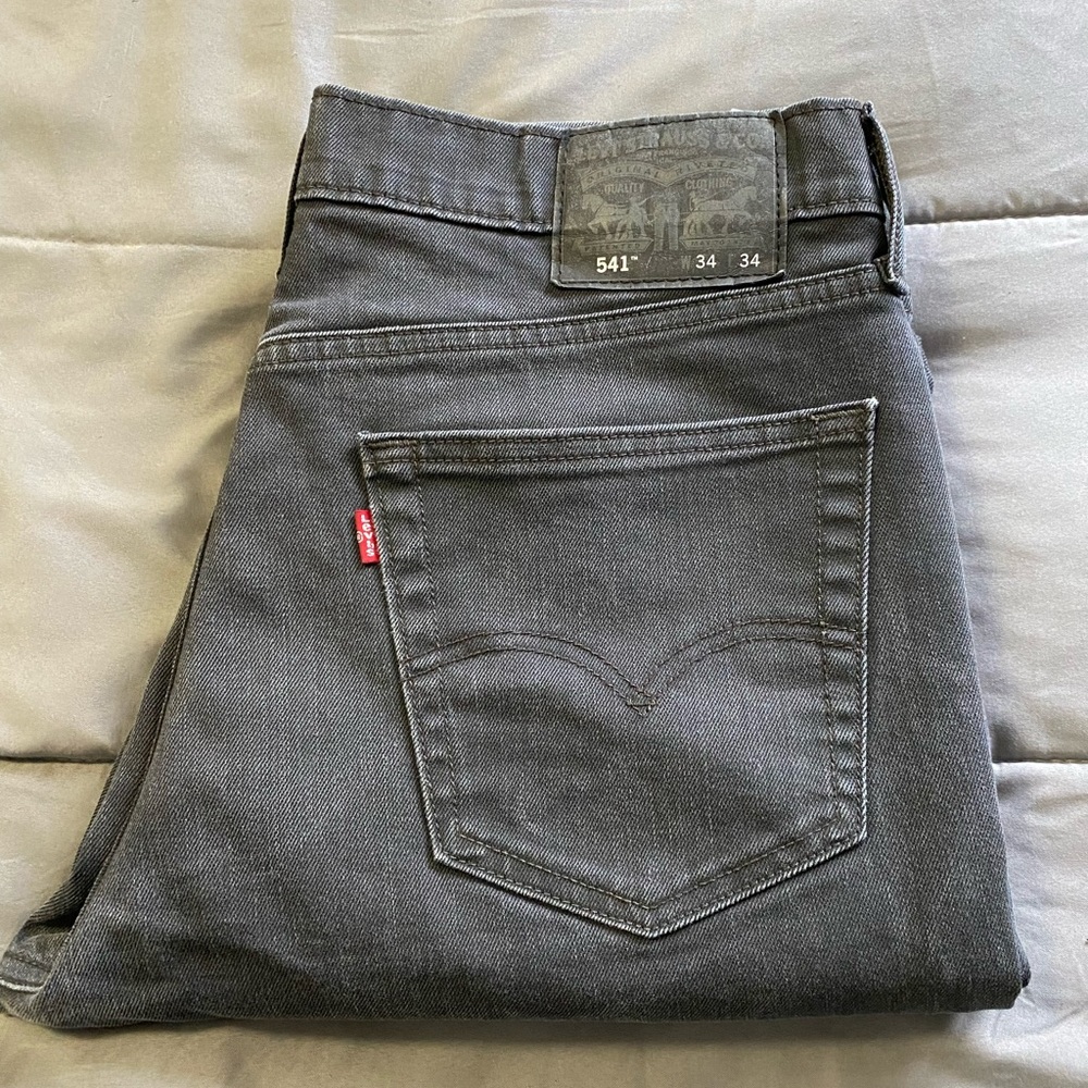 Levi’s 541 Slate Grey Men’s jeans 34x34 like new